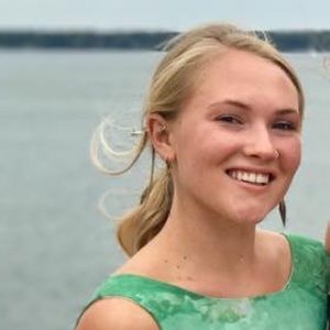 Meet your Posher, Amie